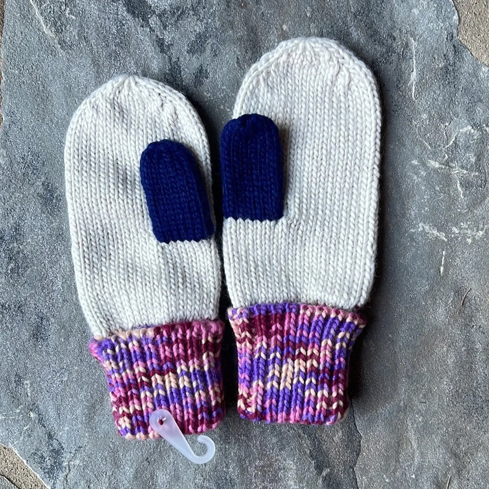 UO- Space Dye Blocked Mittens
